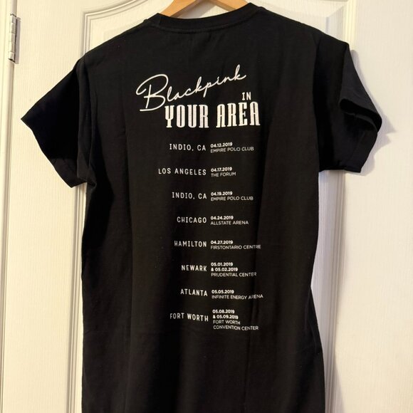 Blackpink YG Official Goods Blackpink in your area (2019 Concert) T-Shirts - Picture 8 of 9